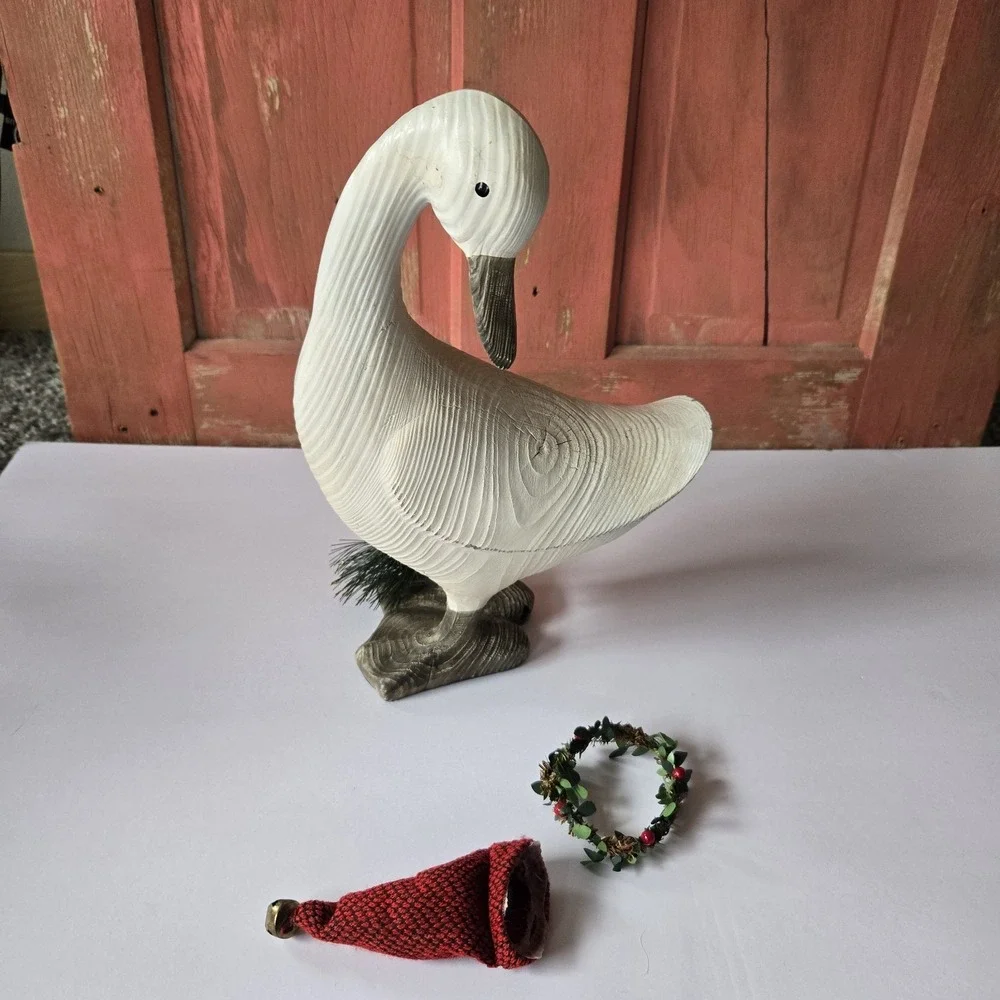 RARE Wood Grain Look Country Duck Goose Resin Farmhouse Cottagecore w/heel broke